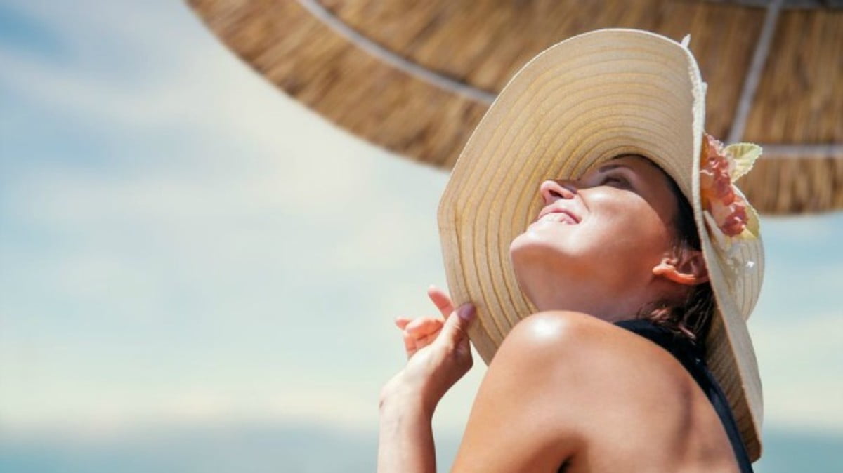 Top 7 Summer Skincare Essentials by AAYNA
